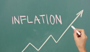 سعر الصرف والتضخم والاقتصاد النفطي