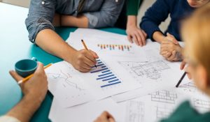 أسعار النفط وأساسيات السوق المتداخلة